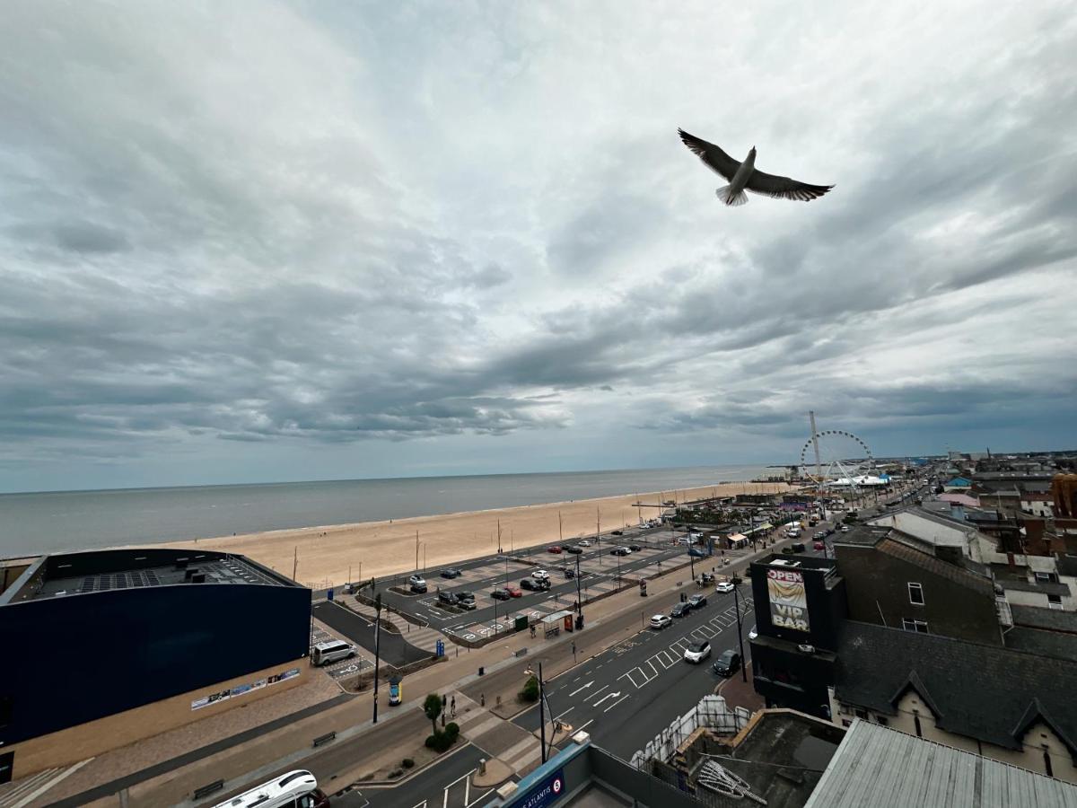 The Atlantis - Tower Apartments Great Yarmouth Exteriör bild